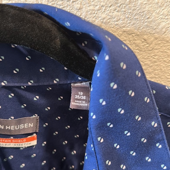 Long Sleeve Button Down Shirt - Picture 3 of 4